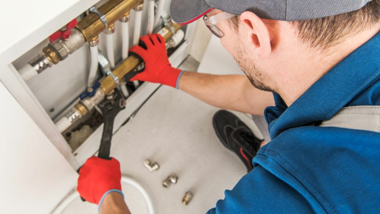 Plumbing heating cooling contractors